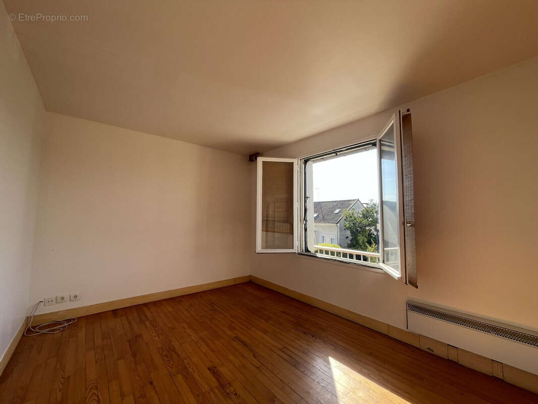 Appartement 123 m² à Drancy  - photo 5
