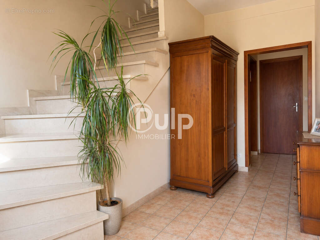 Ferme 291m2  sur 7000 m2 de terrain - photo 2