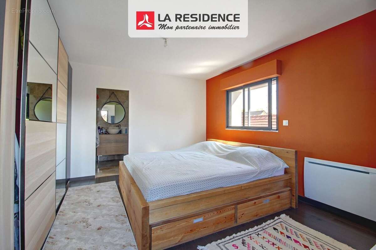 Maison 122 m² à Saint-Etienne-Du-Rouvray  - photo 5