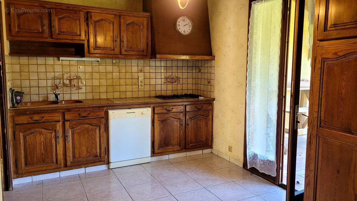 Maison de 3 chambres sur sous-sol intégral à Montaigu de Quercy - photo 7