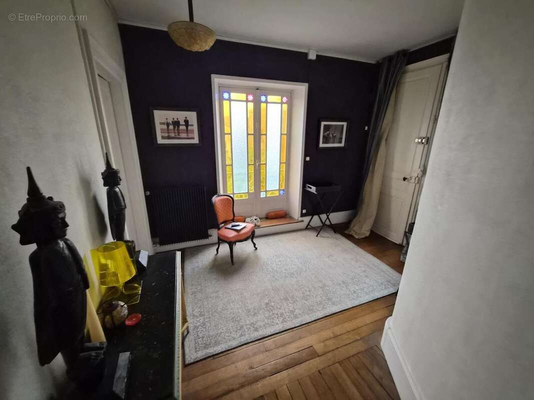 Appartement 154 m² à Toul  - photo 3