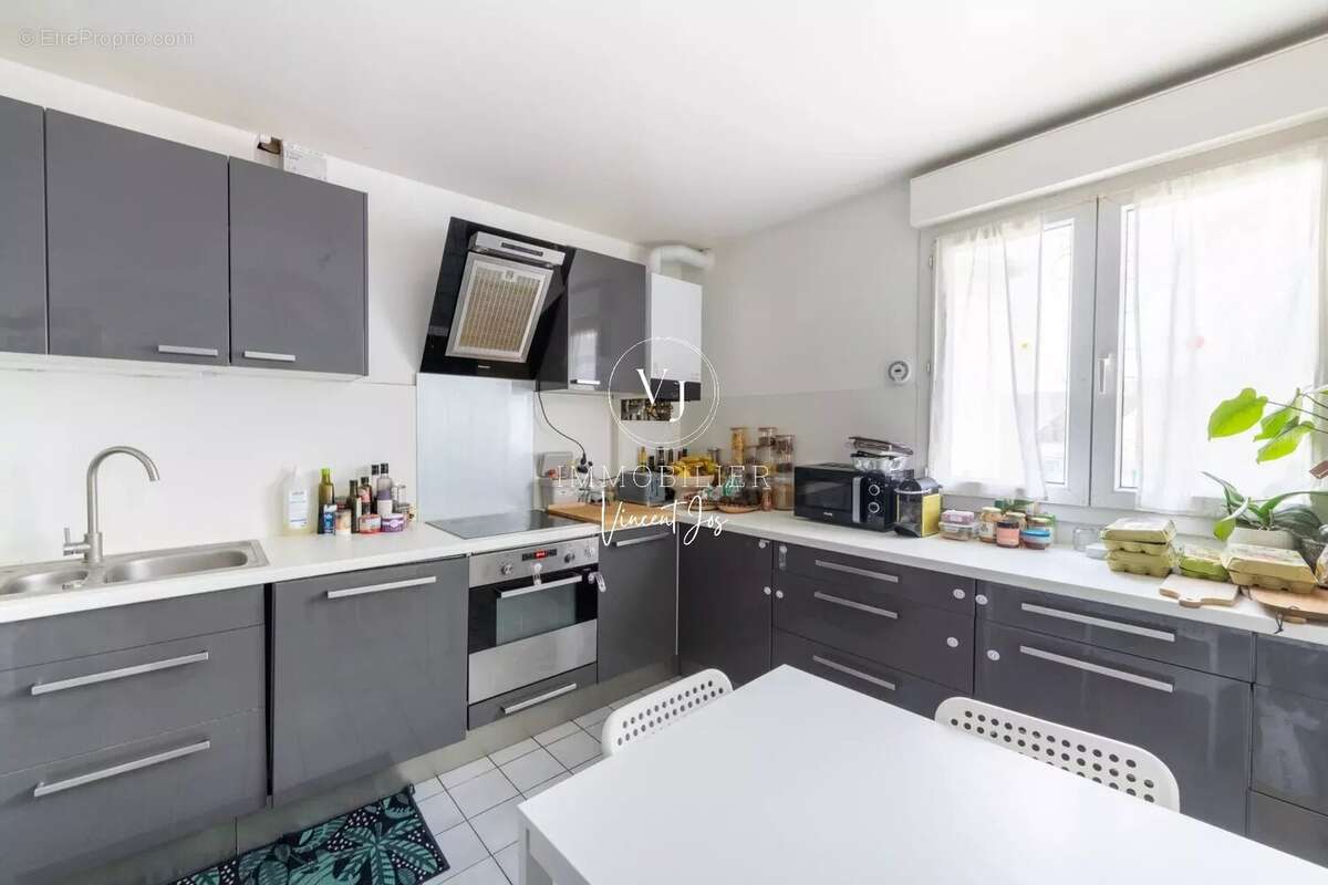 Appartement à VERNEUIL-SUR-SEINE