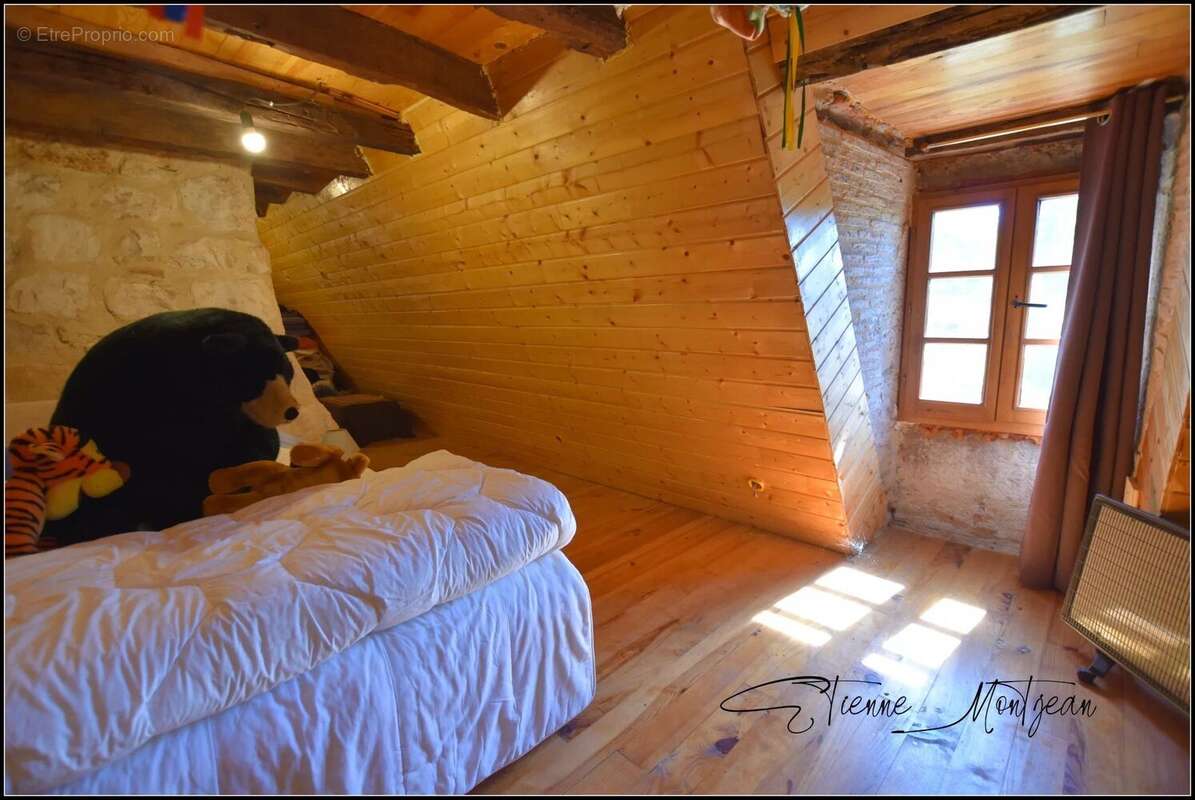 Maison à LAUZES