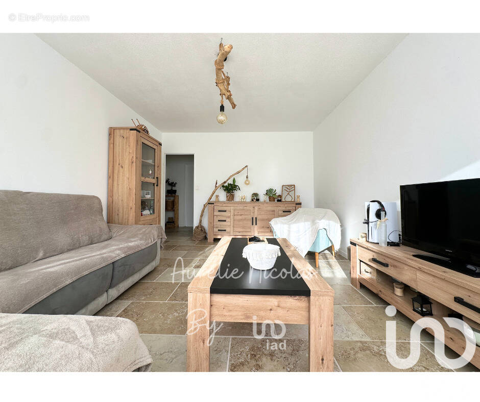 Photo 1 - Appartement à VILLENEUVE-LES-AVIGNON