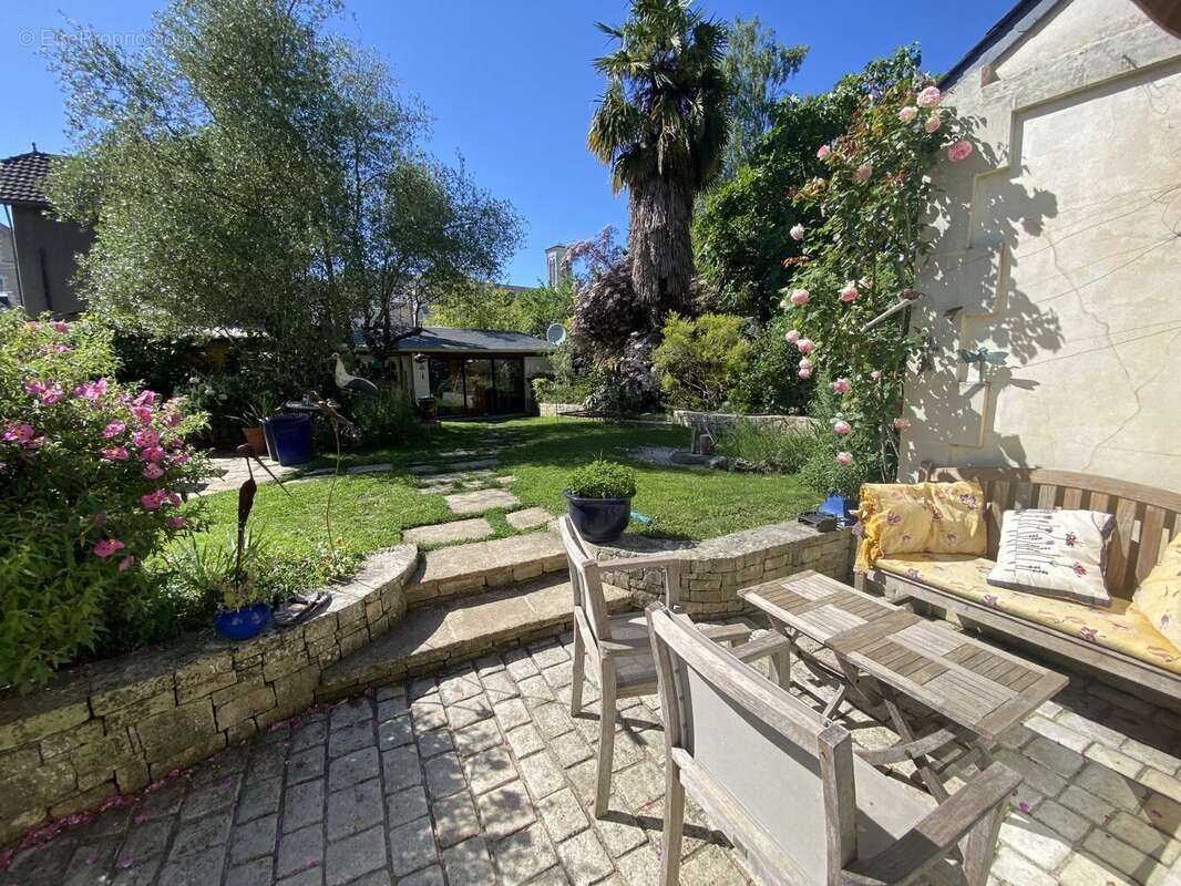 Maison à CHATELLERAULT