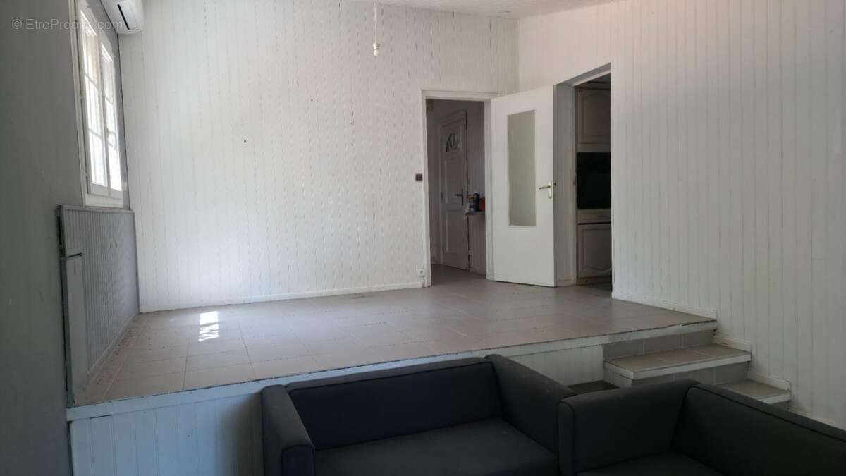 30400 villeneuve les avignon, villa de 163 m² avec 5 chambres sur 743 m² se terrain clos - photo 12