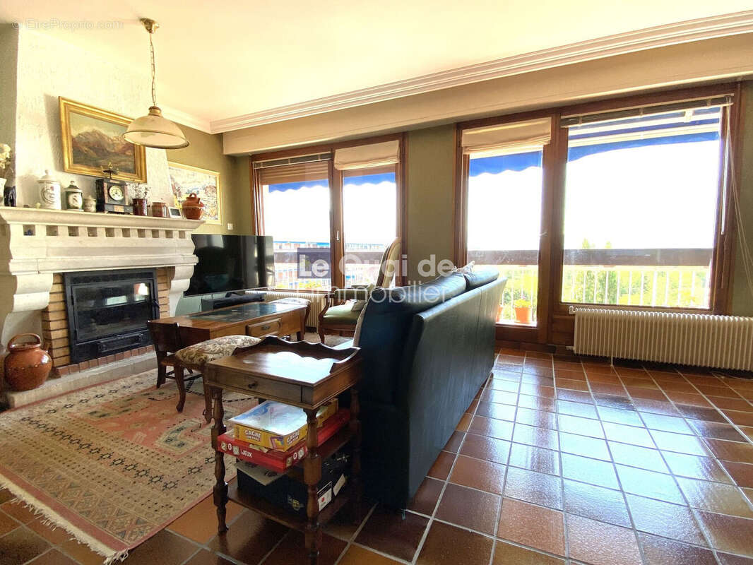 Appartement à SAINT-EGREVE