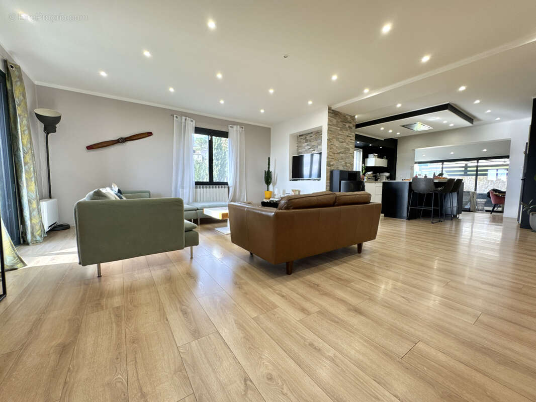 Maison à PENNE-D&#039;AGENAIS