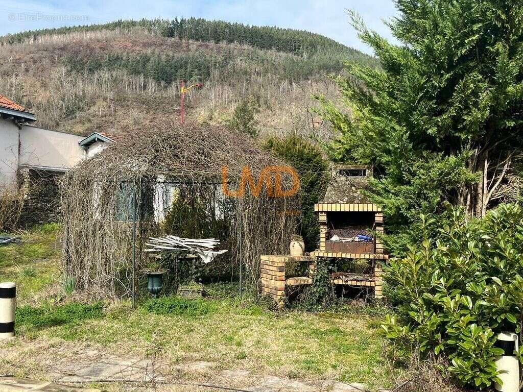 Aveyron grande maison familliale sur terrain clôt - photo 11