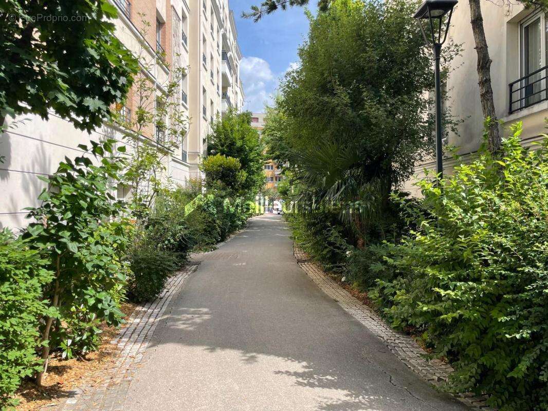 Appartement à CHARENTON-LE-PONT