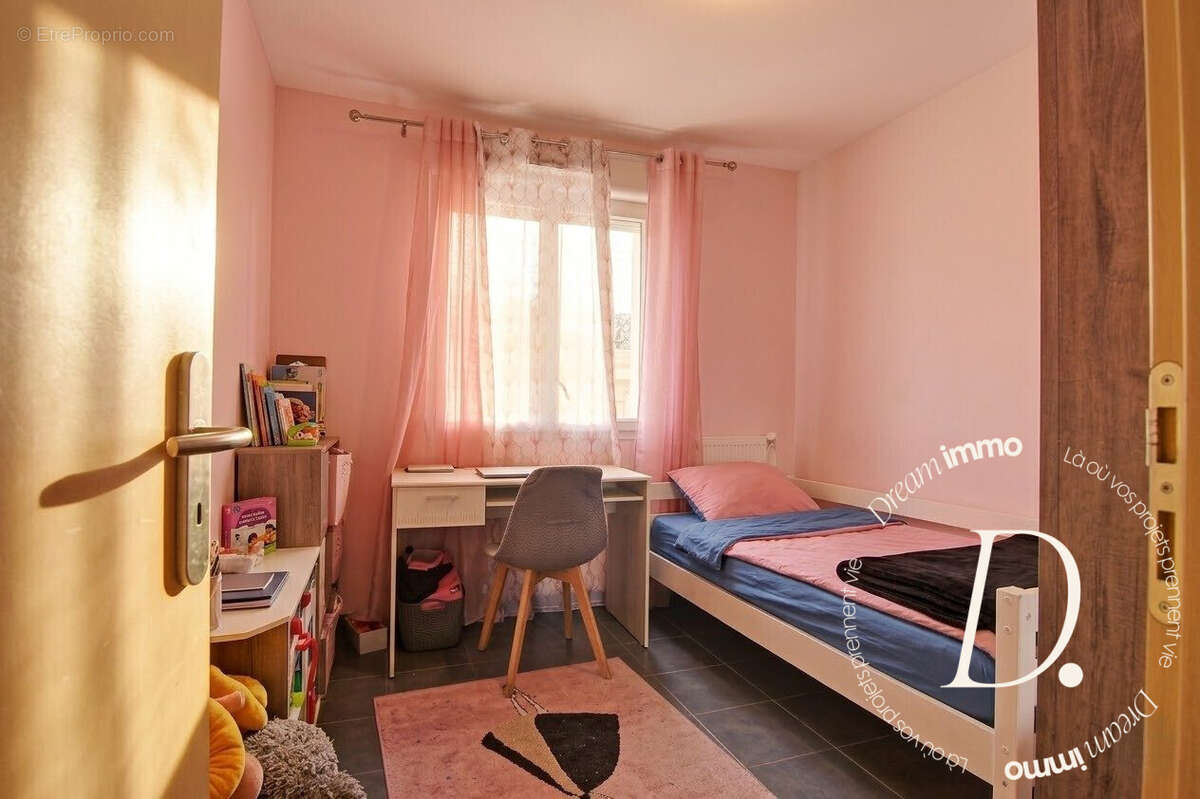 Appartement à PORT-DE-BOUC