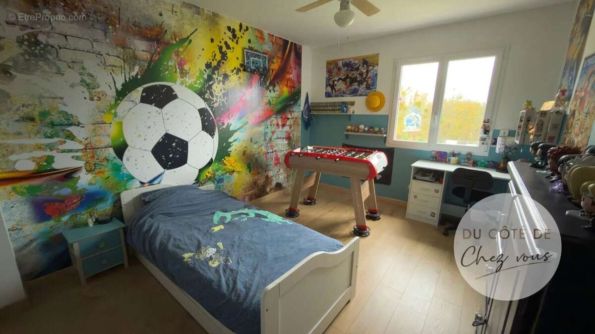 Maison à ESCLAVOLLES-LUREY