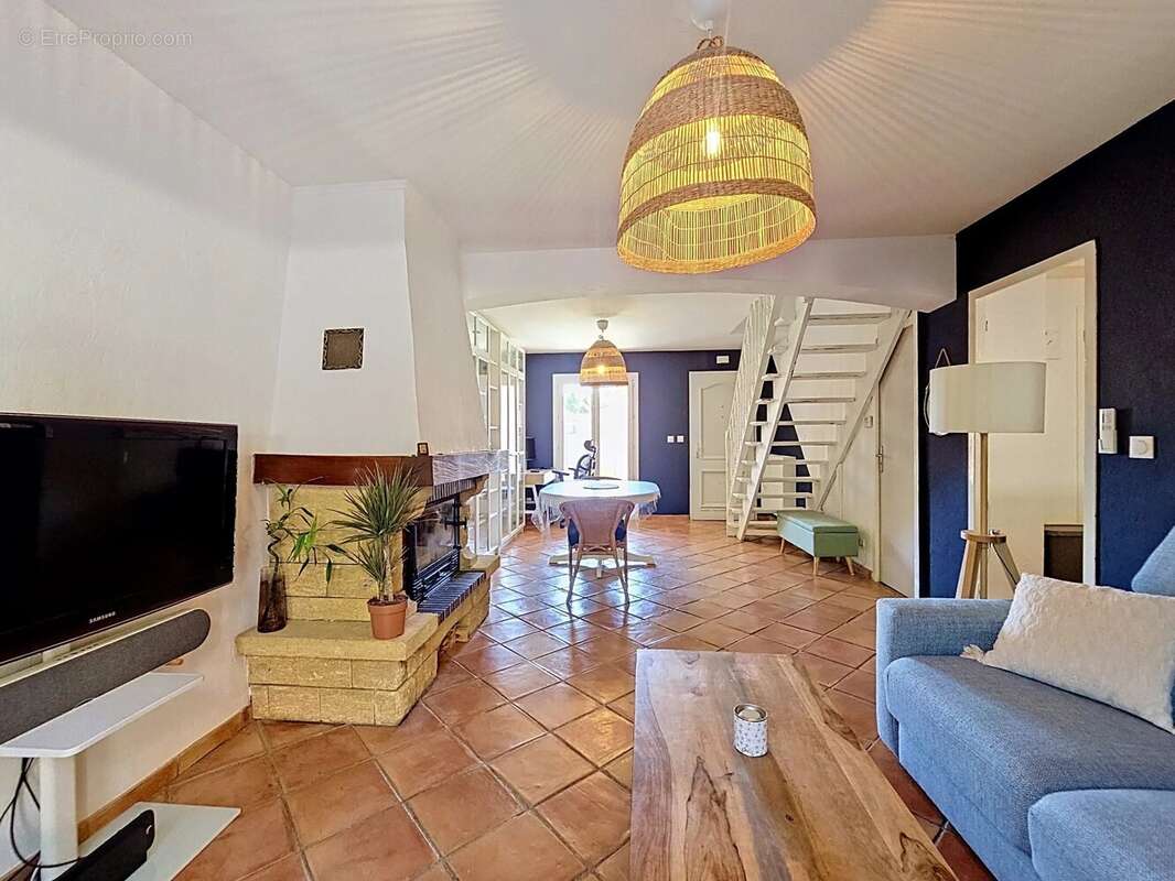 Maison à LA GAUDE