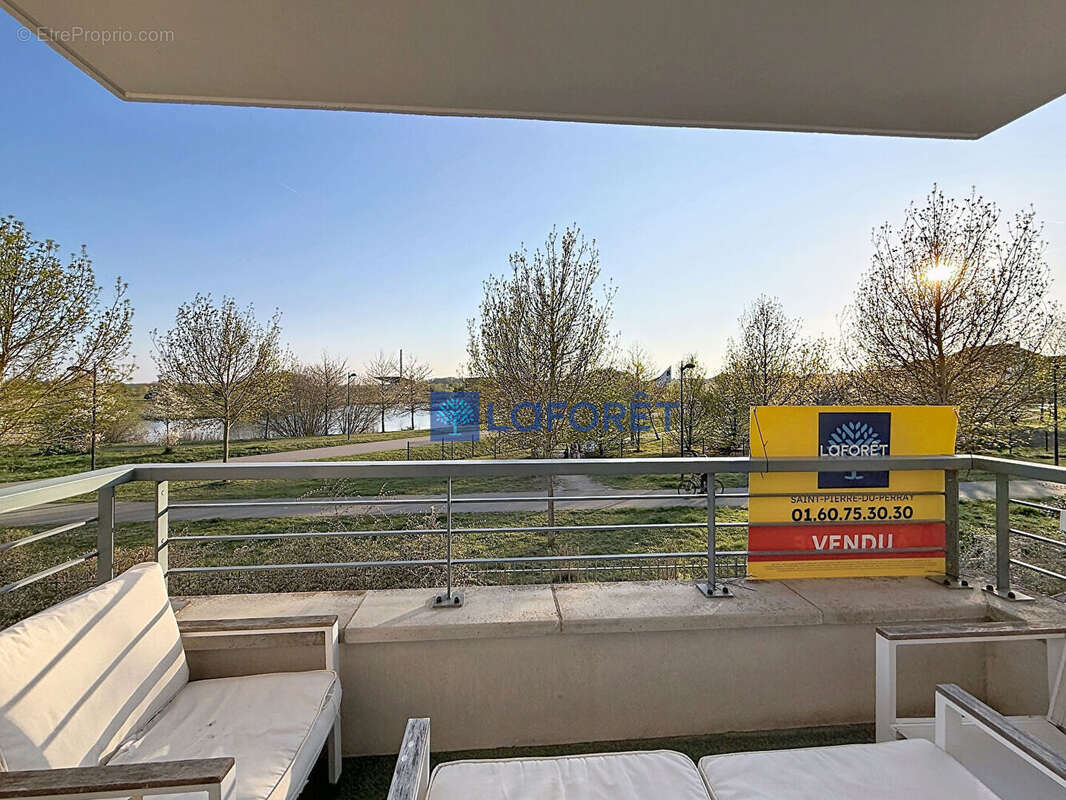 Appartement à SAINT-PIERRE-DU-PERRAY