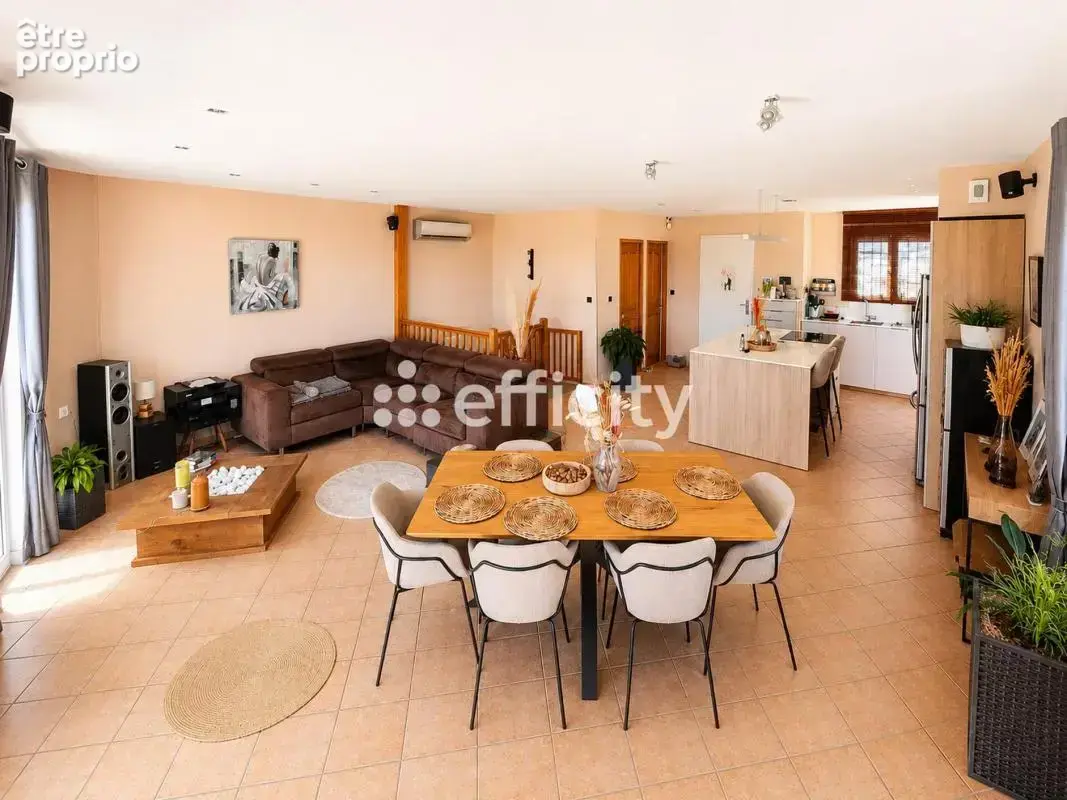 Maison 132 m² à Ensues-La-Redonne  - photo 7