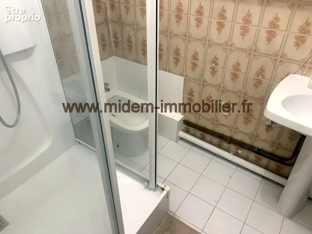 Nice Ouest Grand Arénas 3 pièces de 66 m2 + terrasse 9 m2 Sud-Est vue dégagée à 154000 euros - photo 6