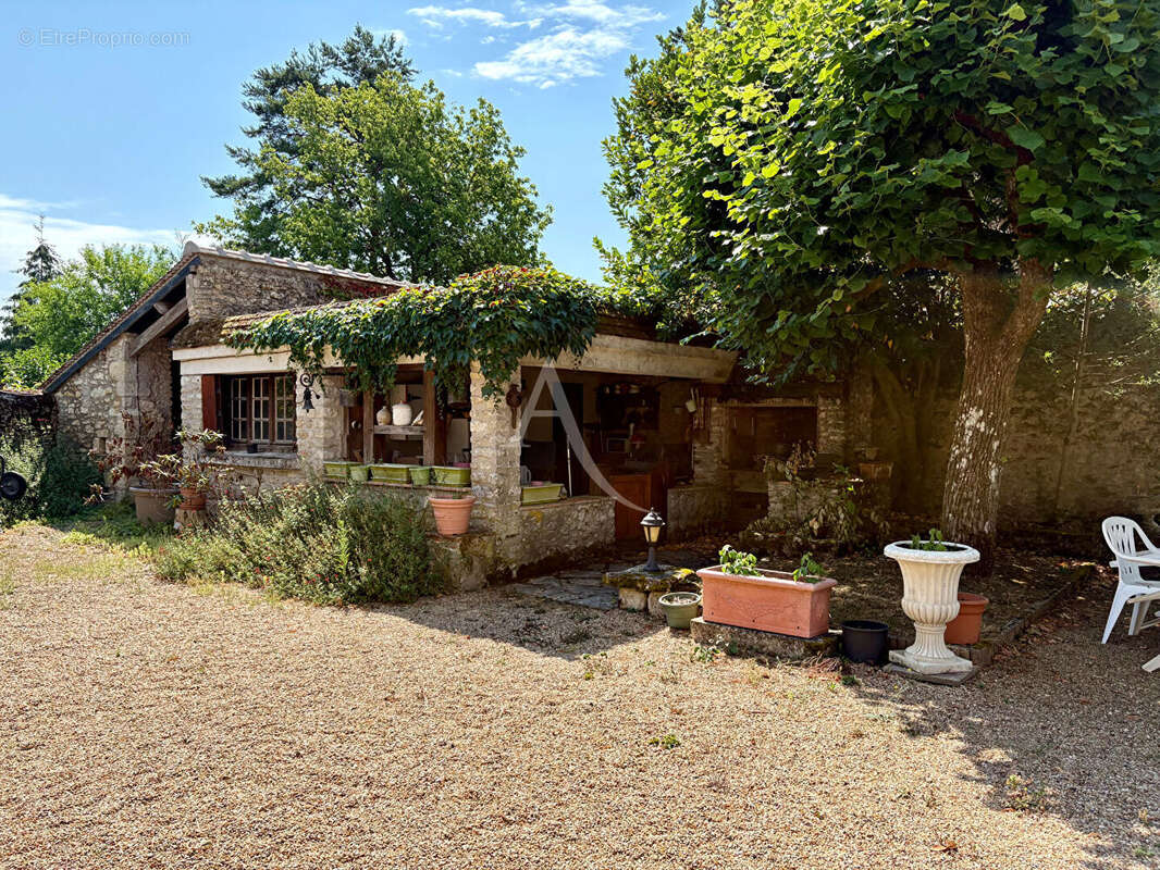 Maison Saint Georges Sur Cher - 160 m2 - photo 16