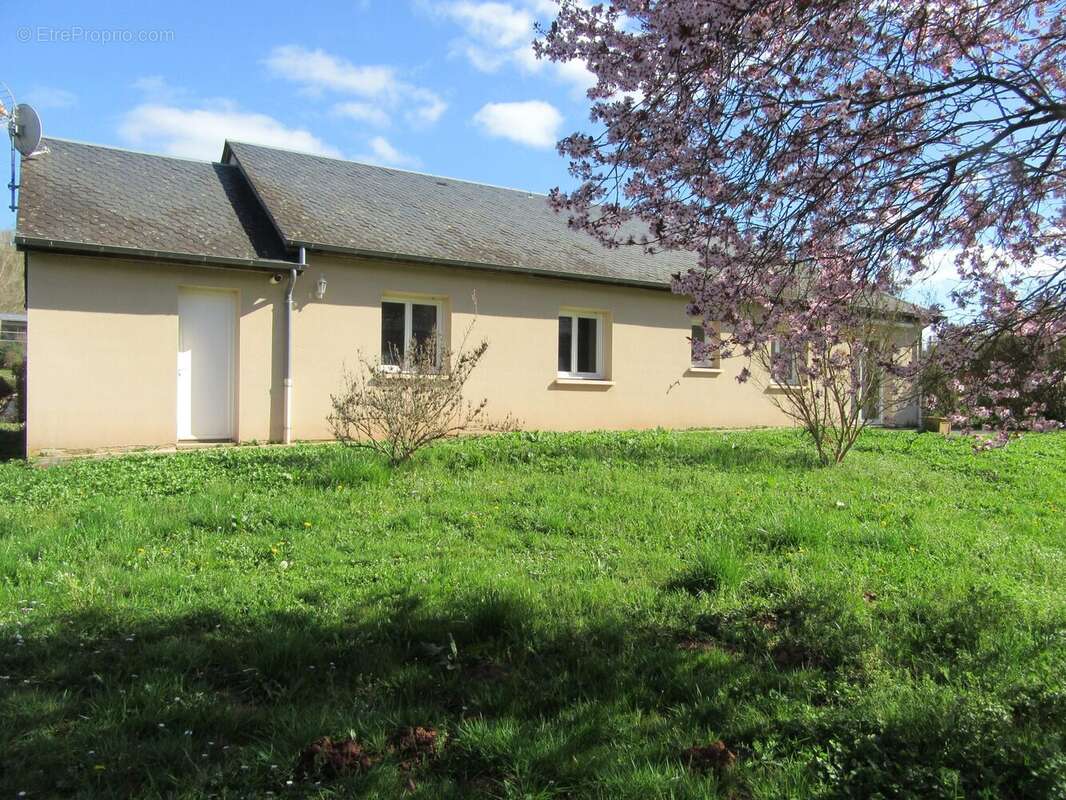 Maison à CLAIRVAUX-D'AVEYRON