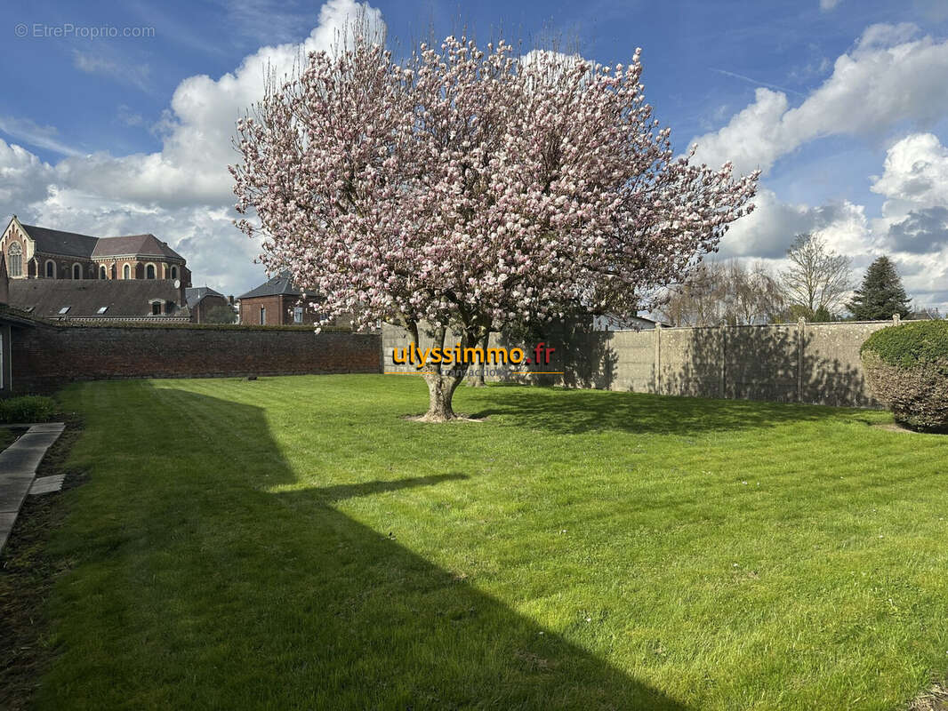 Maison à ROSIERES-EN-SANTERRE