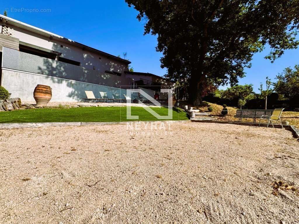 COUP DE CŒUR – Vue panoramique et piscine à débordement sur les hauteurs de Tournus - photo 7