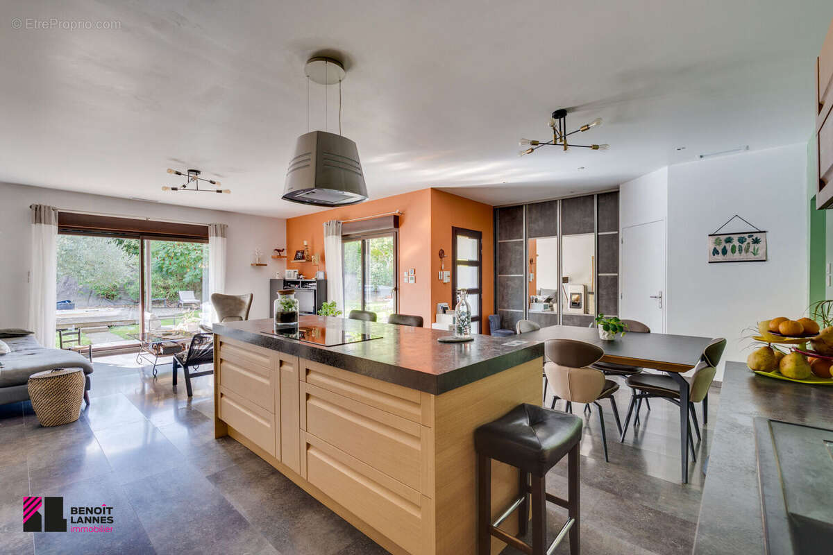 Photo 2 - Maison à LAPEYROUSE-FOSSAT