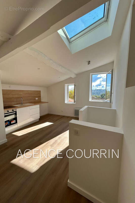 Maison à PEYMEINADE