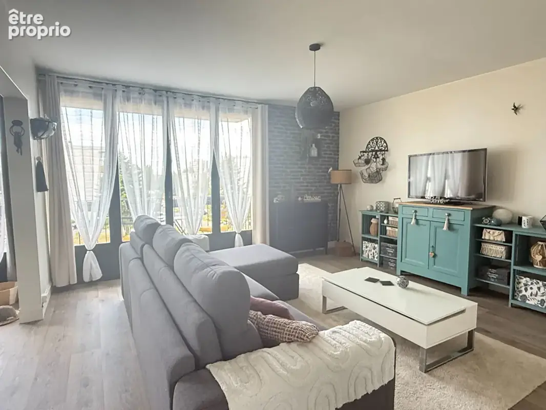 Appartement Beauvais - T3 - 75.98 m2 - Parking privé. - photo 3