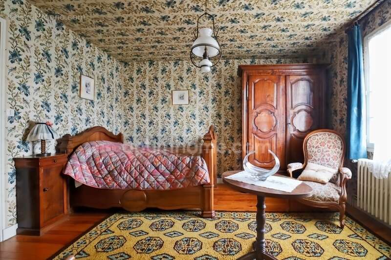 Maison à MAGNAC-LAVAL