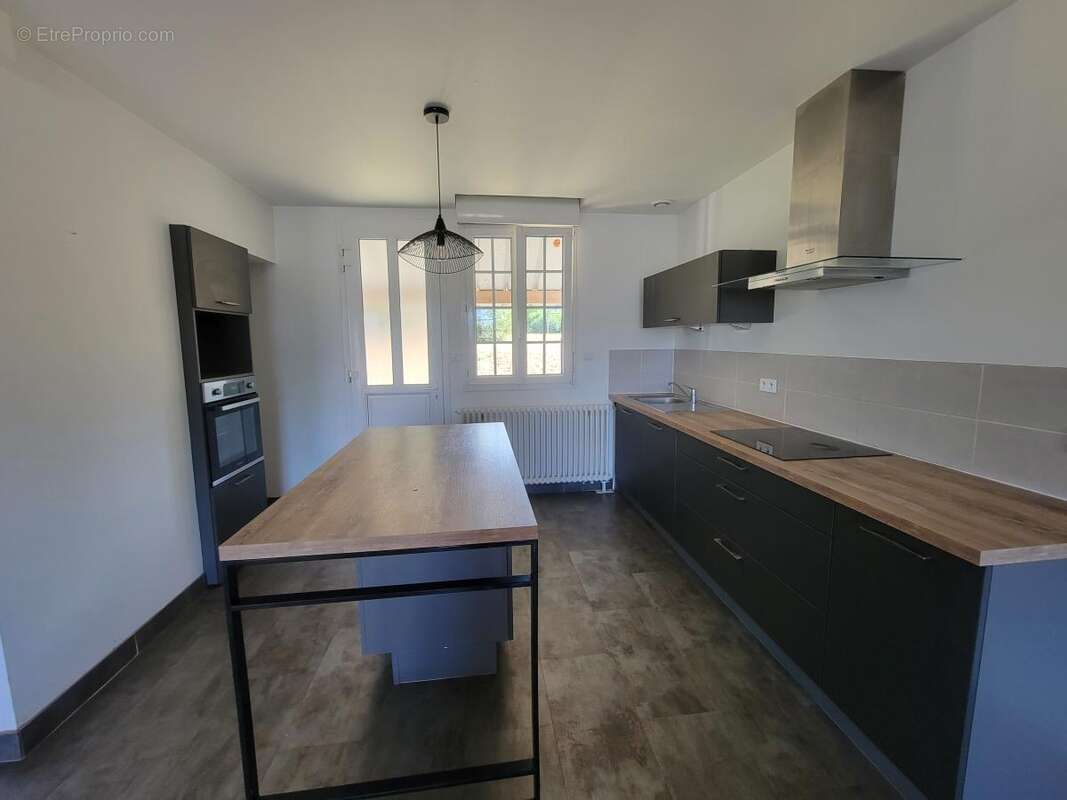 Maison 64 m² à Gourin  - photo 2