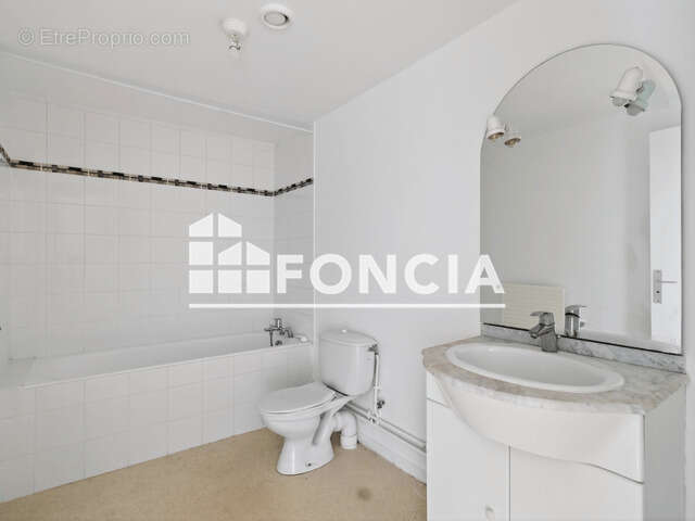 Appartement - RDC - T1 - 34M2 - photo 3