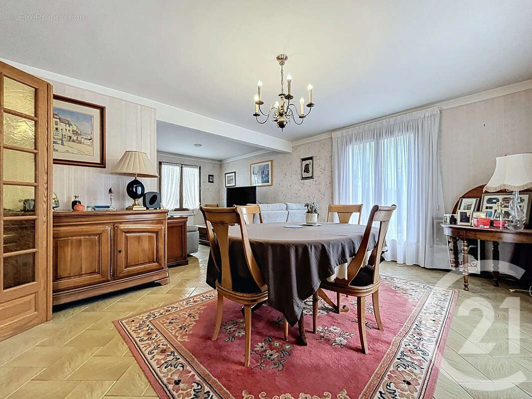 Maison à MORMANT
