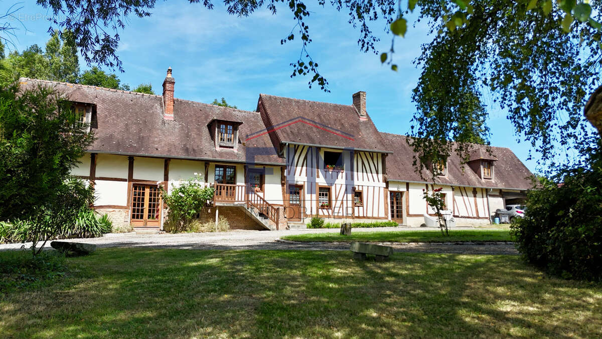 Maison à NEUFCHATEL-EN-BRAY