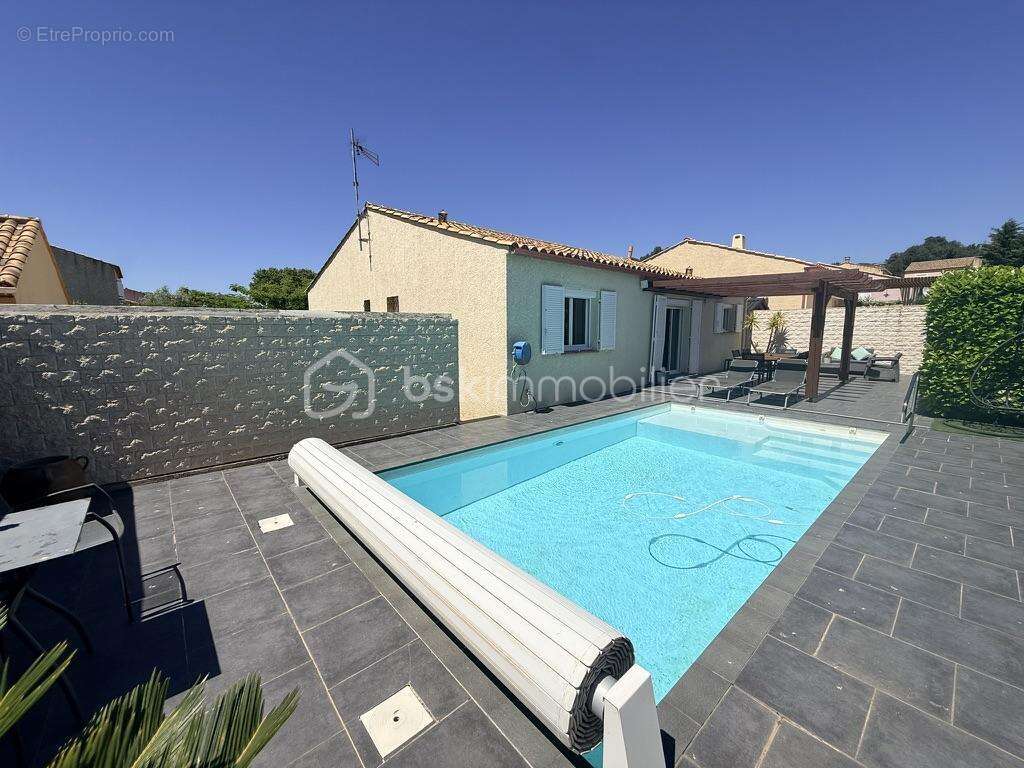 Maison à POUSSAN