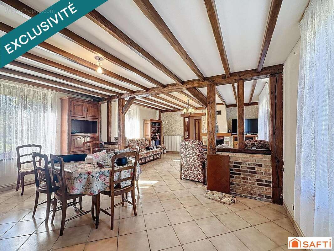 Photo 4 - Maison à VILLECHETIVE