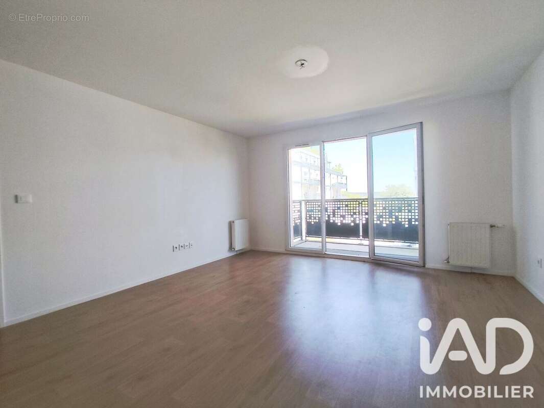 Appartement 61 m² à Arpajon  - photo 4