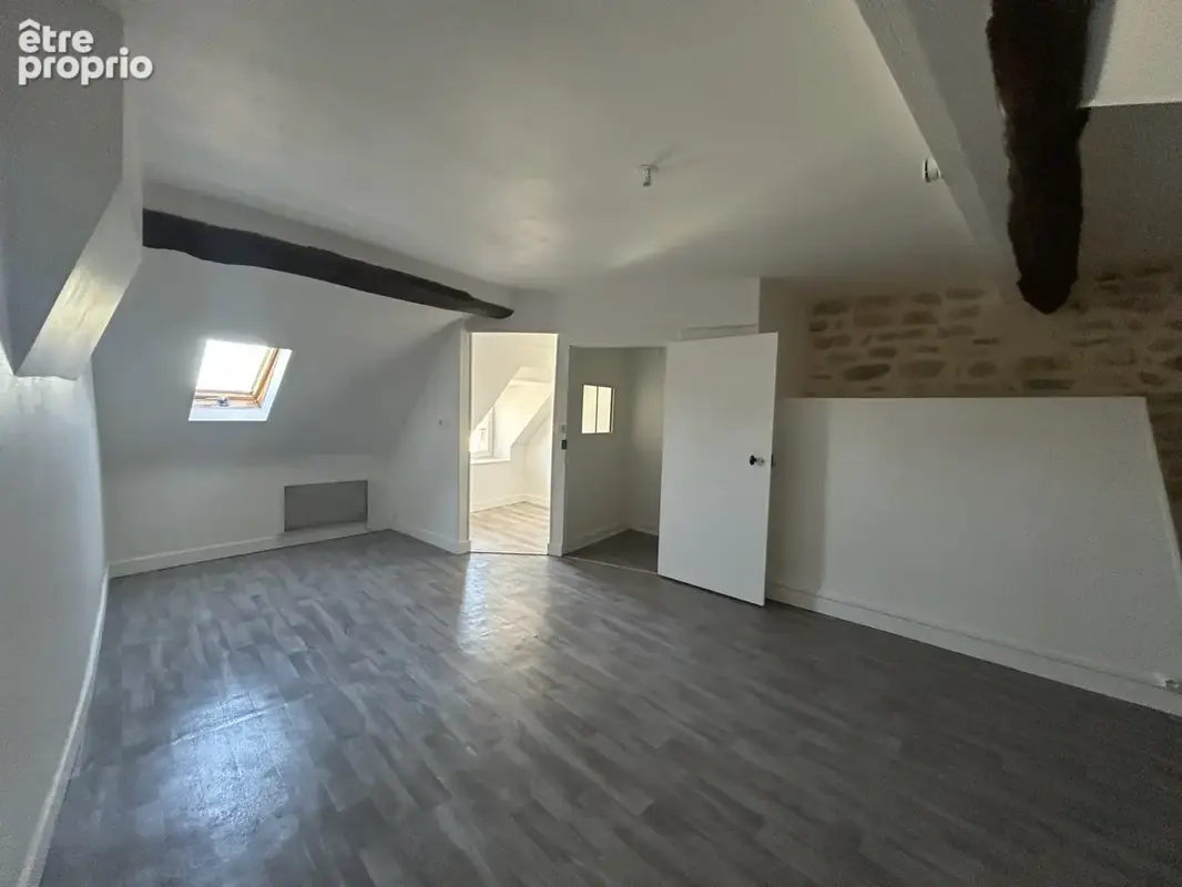 IMMEUBLE VENDU LOUÉ composé d'un T4, d'un T2 et d'un T1 - photo 9