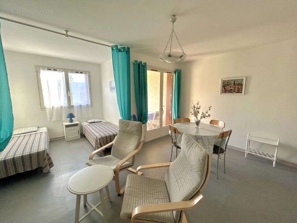 Appartement à GREOUX-LES-BAINS