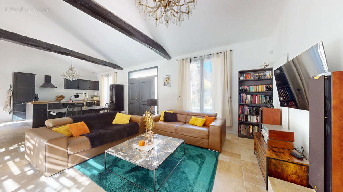 Maison à MONTAIGUT-SUR-SAVE