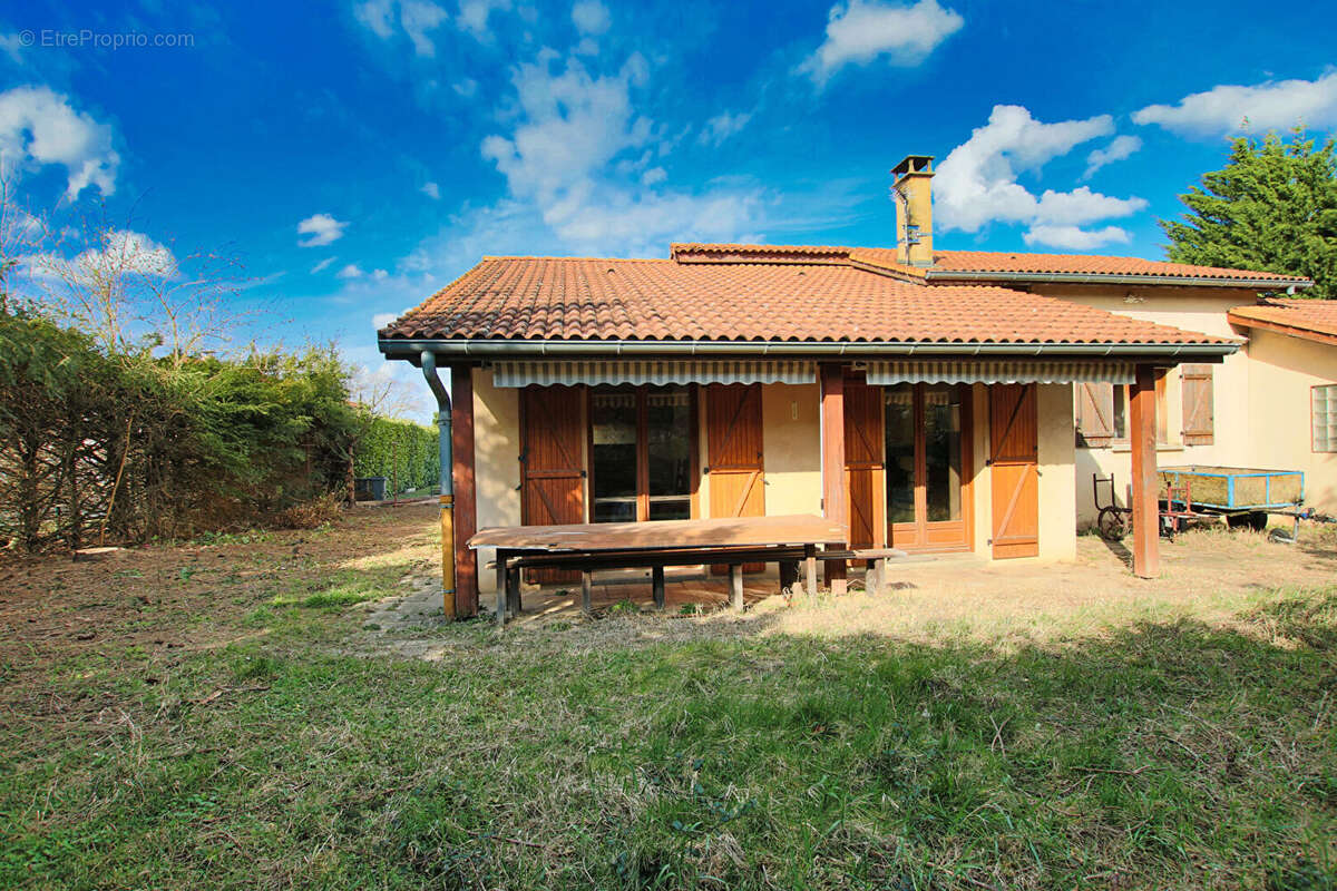 Maison St Pierre De Chandieu - photo 9