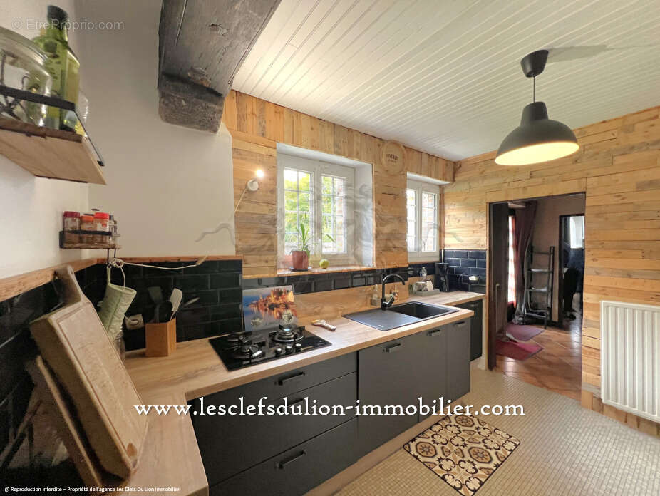 Maison 194 m² à Lorrez-Le-Bocage-Preaux  - photo 5