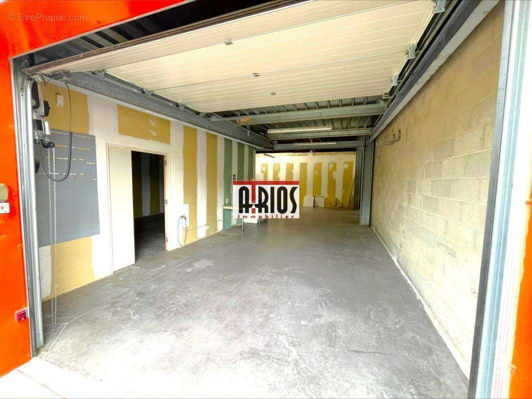 Commerce à LA FARLEDE