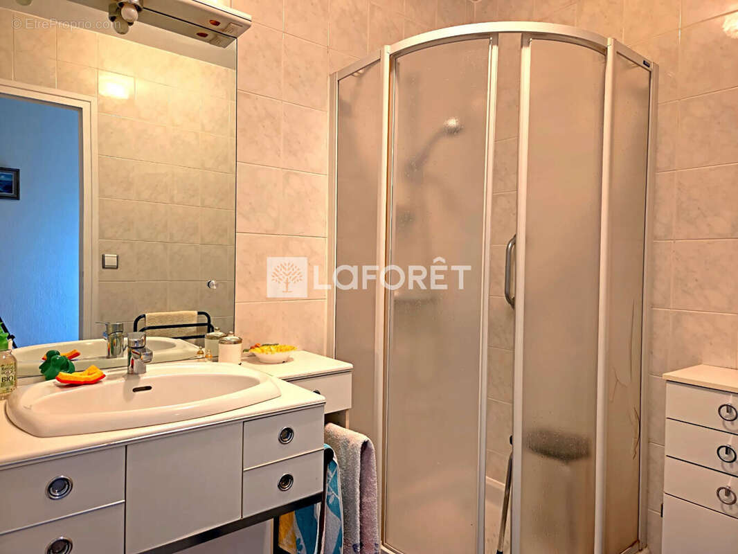 Appartement à FRAISSES