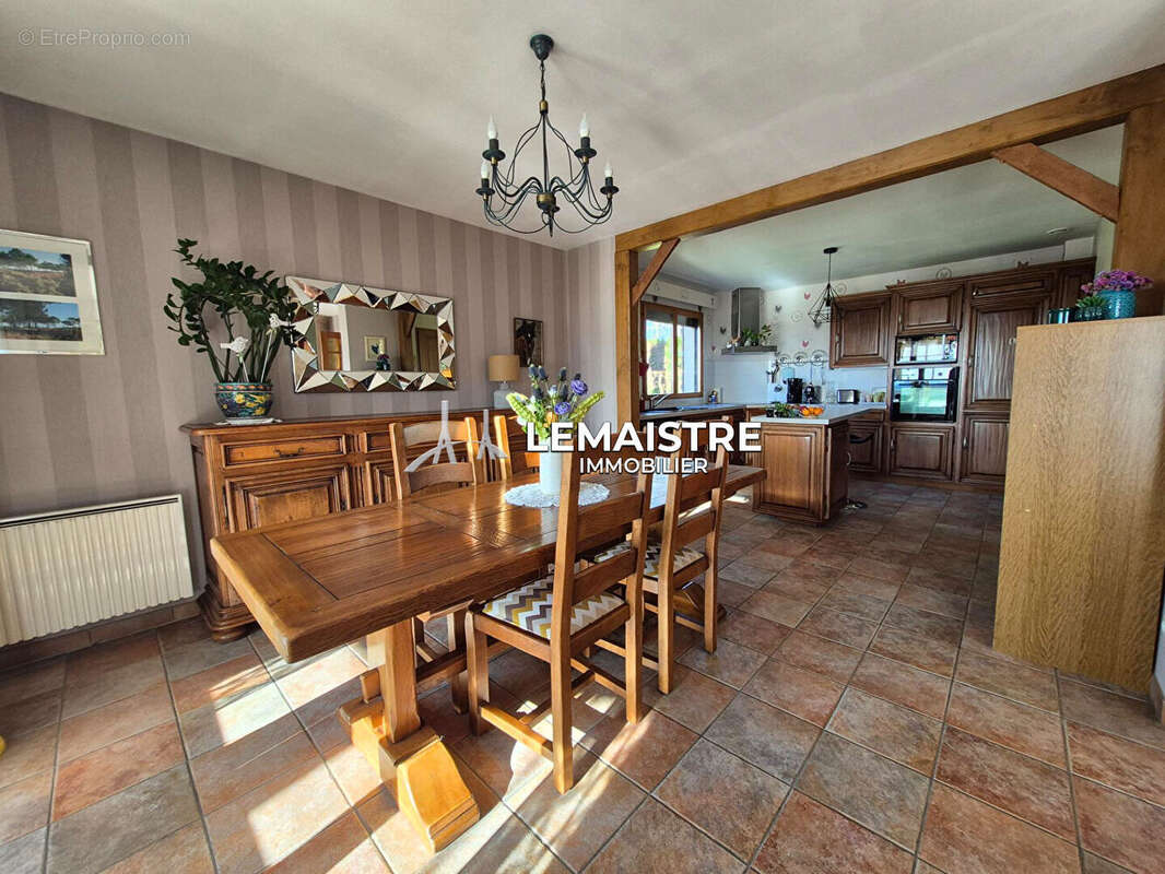 Maison à MONTIVILLIERS