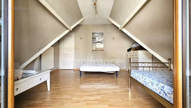 Maison à OLLAINVILLE