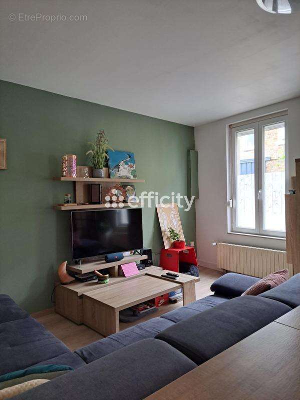 Maison à SAINT-SEVER-CALVADOS