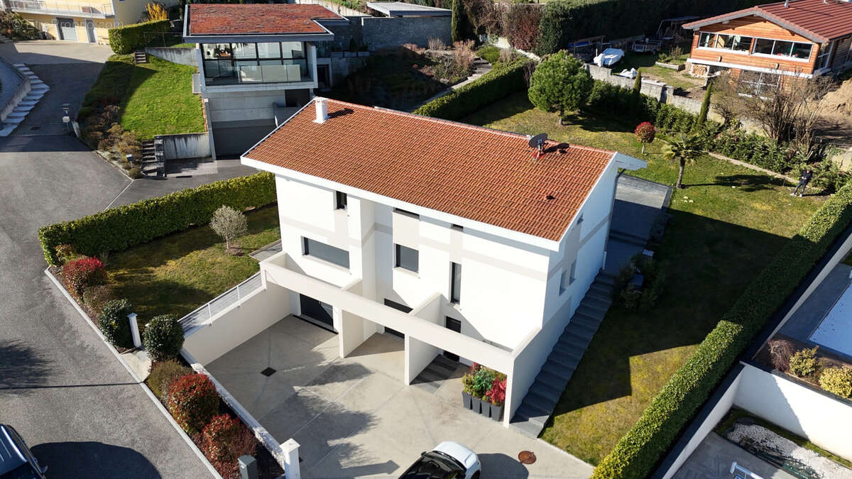 Maison à REIGNIER
