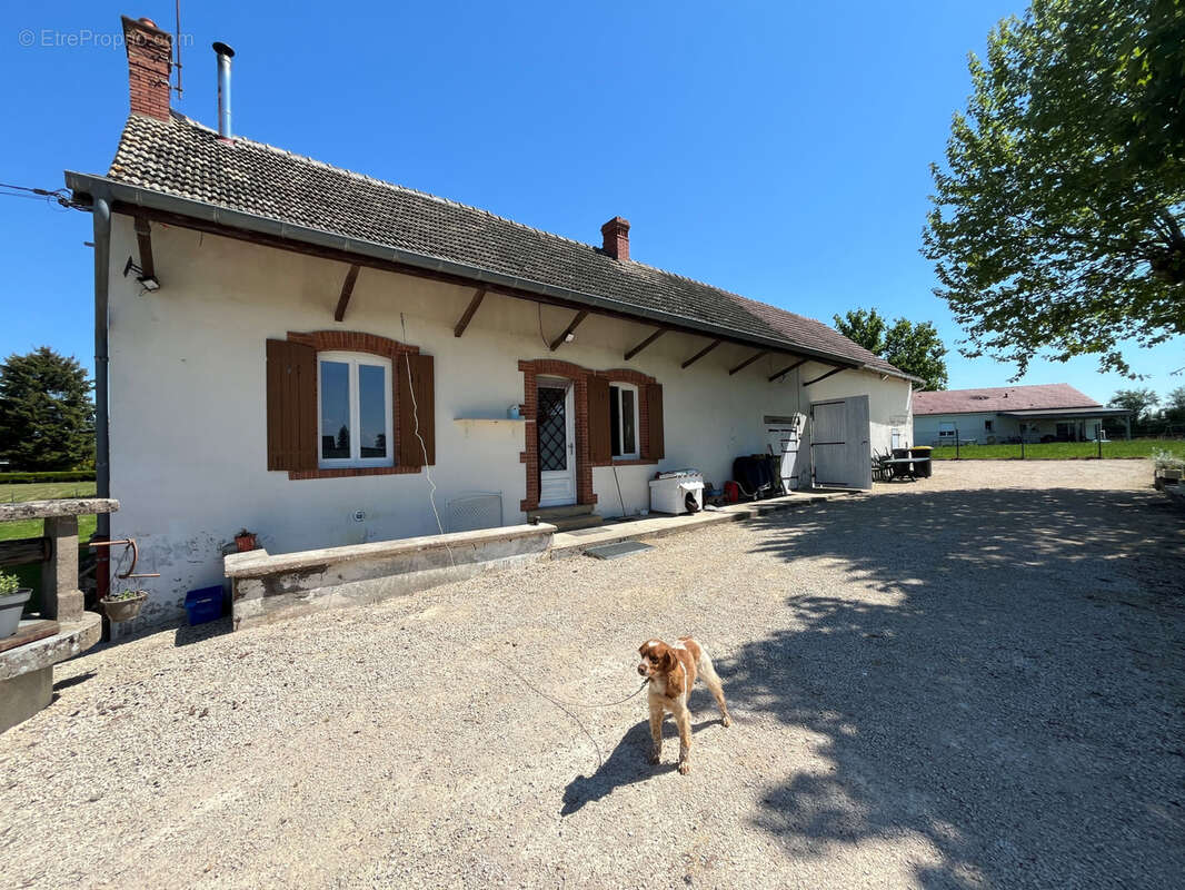 Maison à SIMANDRE