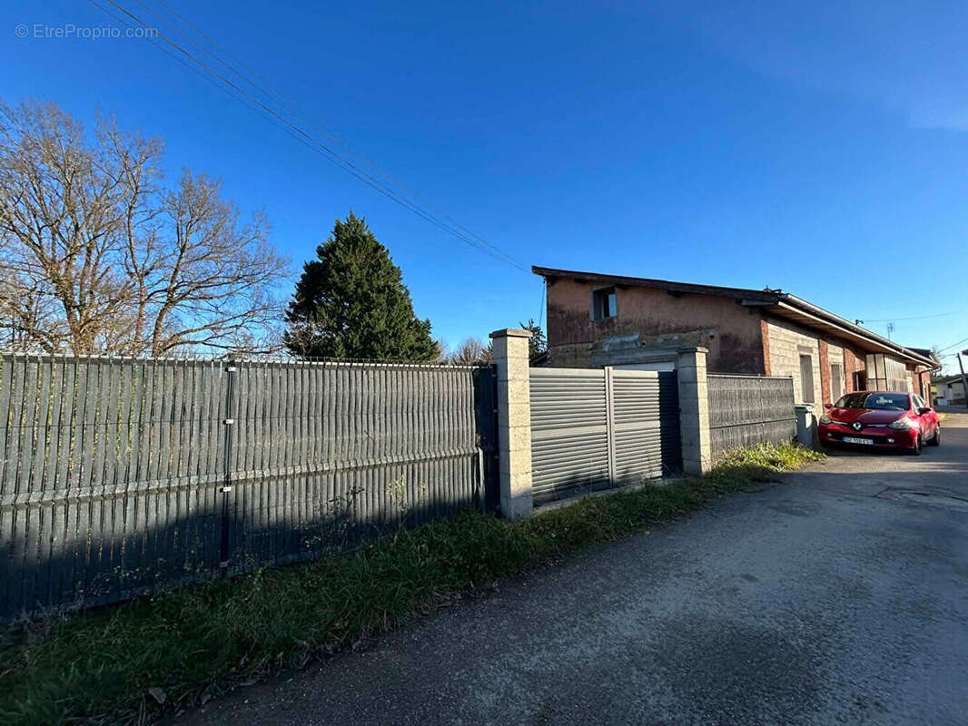 Maison à PRIAY