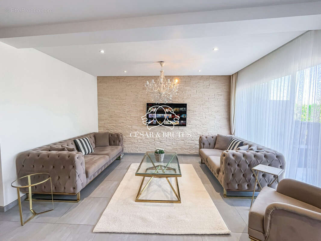 Maison 115 m² à Villefontaine  - photo 4