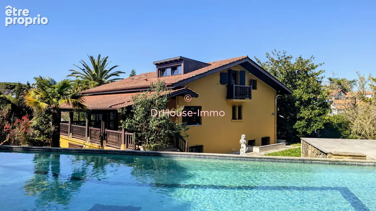 Maison 281 m² à Hendaye  - photo 11